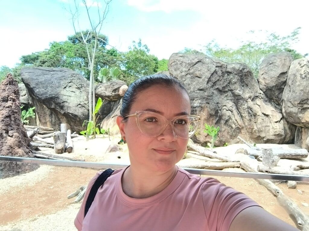 SOBRE MI whatsapp image 2025 11 08 at 10.57.41 am